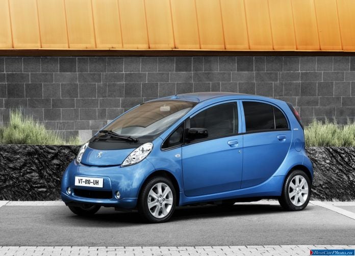 2011 Peugeot Ion - фотография 1 из 41