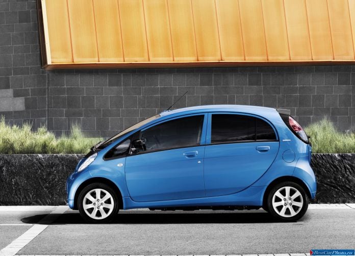 2011 Peugeot Ion - фотография 12 из 41