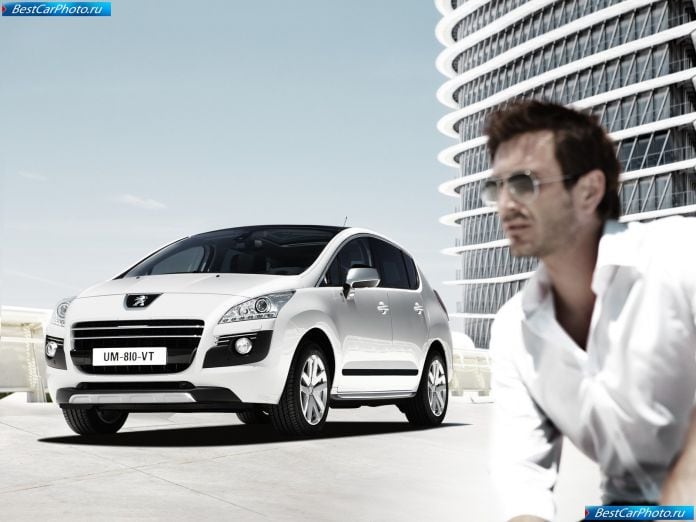 2012 Peugeot 3008 Hybrid4 - фотография 7 из 18