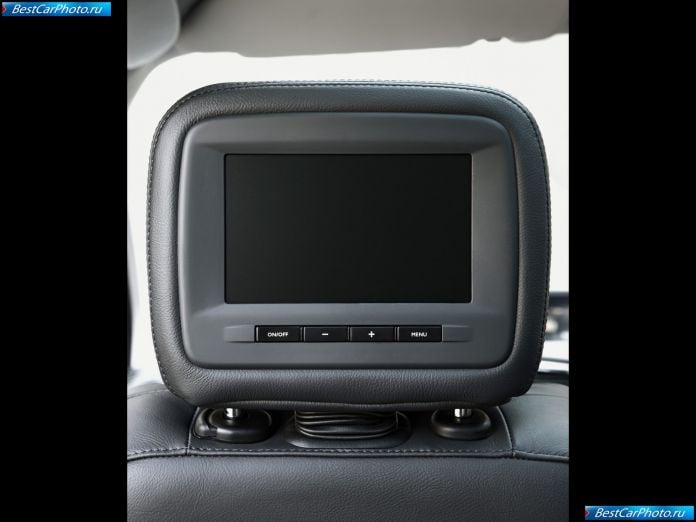 2012 Peugeot 3008 Hybrid4 - фотография 17 из 18 2012 Peugeot 3008 Hybrid4 - фотография 17 из 18