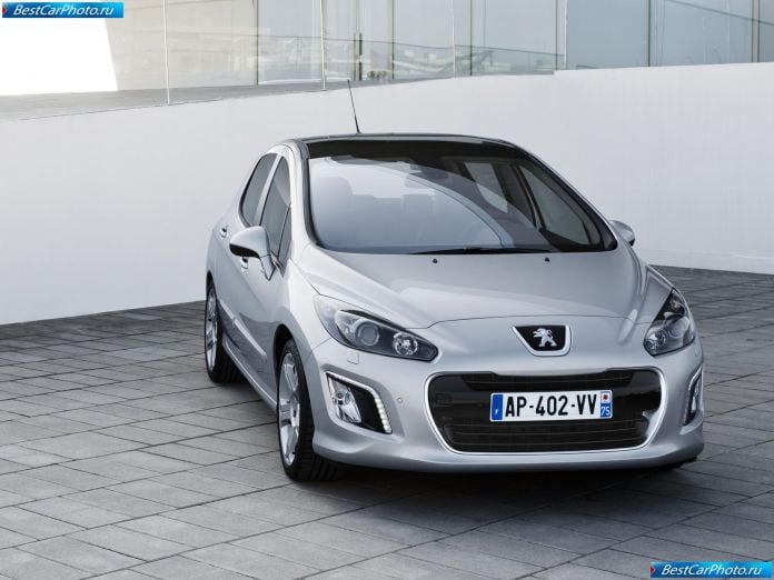 2012 Peugeot 308 - фотография 5 из 18 2012 Peugeot 308 - фотография 5 из 18