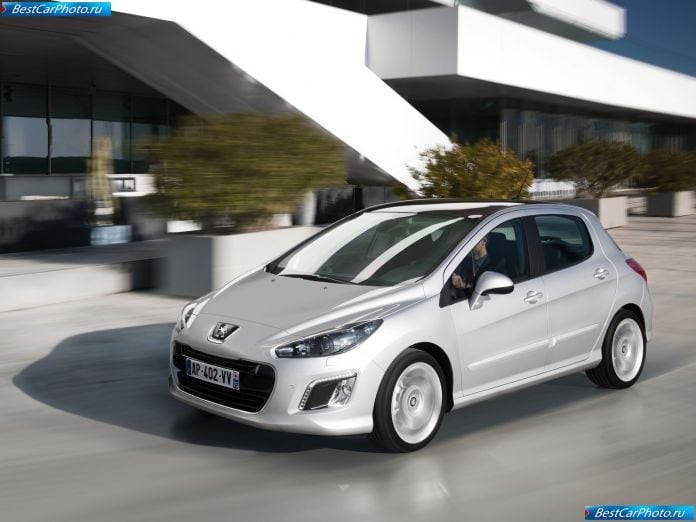 2012 Peugeot 308 - фотография 6 из 18