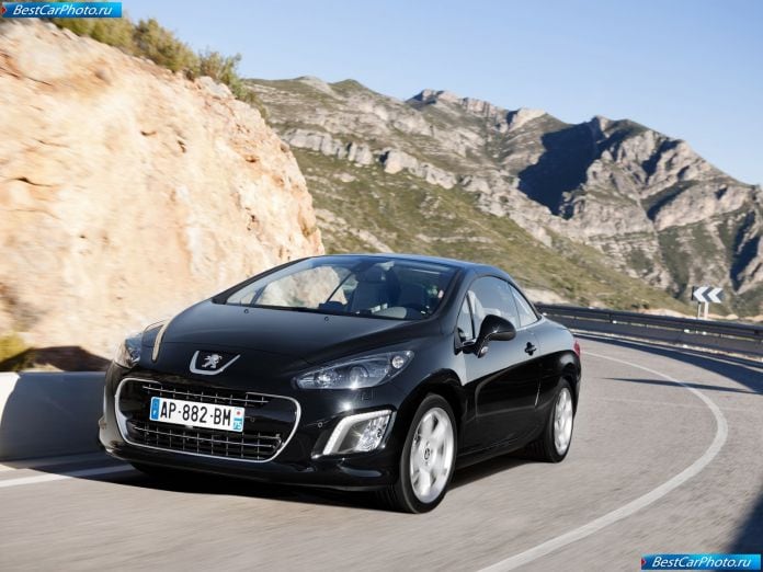2012 Peugeot 308 Cc - фотография 2 из 14