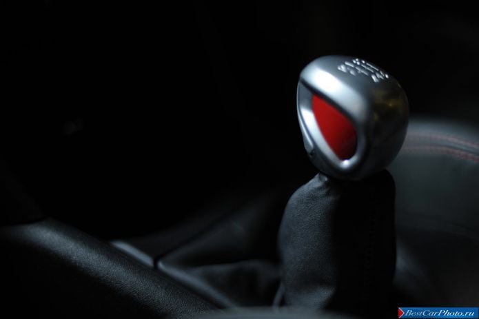 2013 Peugeot 208 GTI Concept - фотография 7 из 12