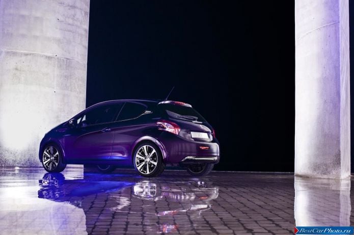 2012 Peugeot 208 XY Concept - фотография 5 из 13 2012 Peugeot 208 XY Concept - фотография 5 из 13