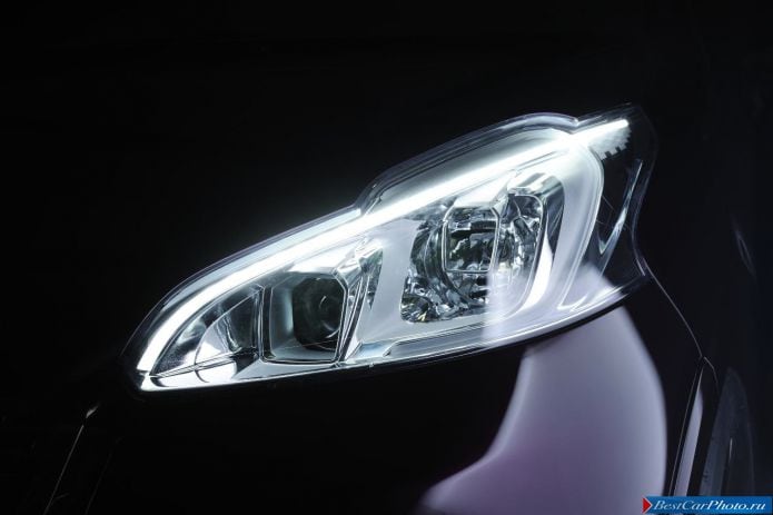 2012 Peugeot 208 XY Concept - фотография 7 из 13