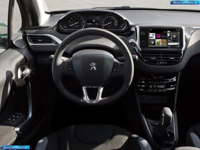 2013 Peugeot 208 - фотография 6 из 79 2013 Peugeot 208 - фотография 6 из 79