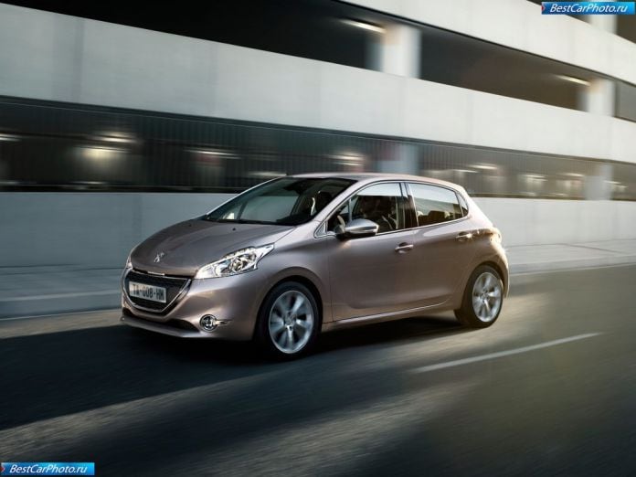 2013 Peugeot 208 - фотография 7 из 79 2013 Peugeot 208 - фотография 7 из 79