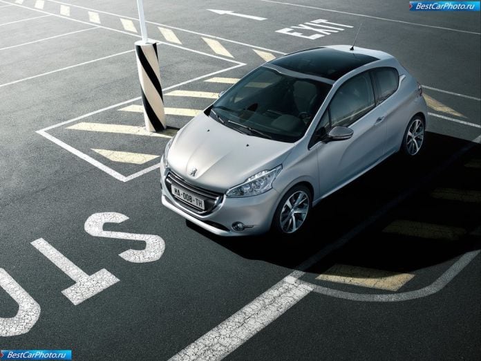 2013 Peugeot 208 - фотография 9 из 79 2013 Peugeot 208 - фотография 9 из 79