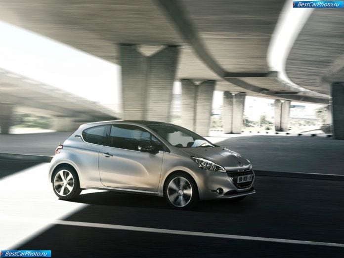 2013 Peugeot 208 - фотография 10 из 79 2013 Peugeot 208 - фотография 10 из 79