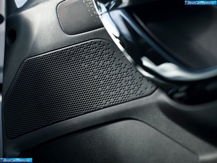 2013 Peugeot 208 - фотография 38 из 79