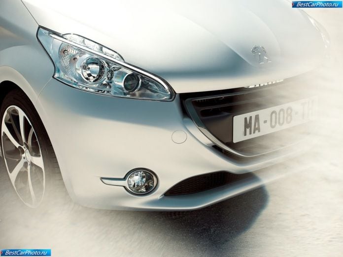 2013 Peugeot 208 - фотография 45 из 79 2013 Peugeot 208 - фотография 45 из 79