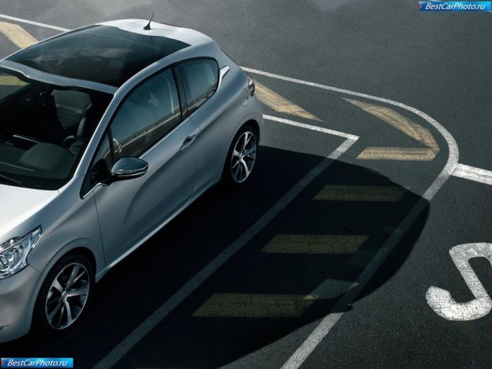 2013 Peugeot 208 - фотография 46 из 79 2013 Peugeot 208 - фотография 46 из 79