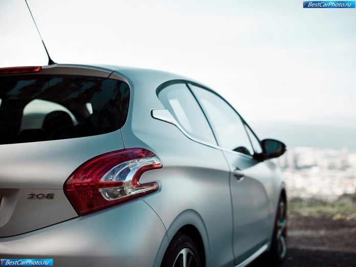 2013 Peugeot 208 - фотография 55 из 79 2013 Peugeot 208 - фотография 55 из 79