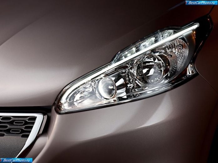 2013 Peugeot 208 - фотография 65 из 79