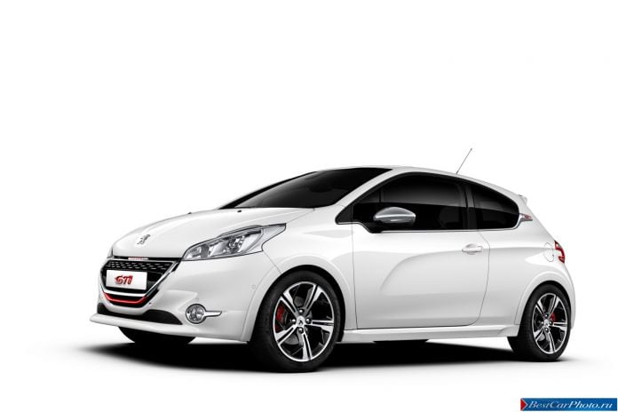 2014 Peugeot 208 GTI - фотография 2 из 18 2014 Peugeot 208 GTI - фотография 2 из 18