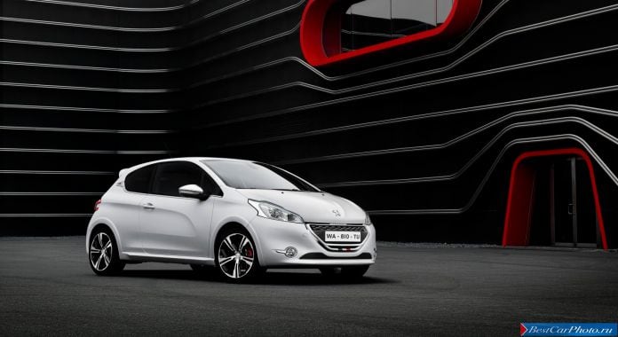 2014 Peugeot 208 GTI - фотография 6 из 18 2014 Peugeot 208 GTI - фотография 6 из 18