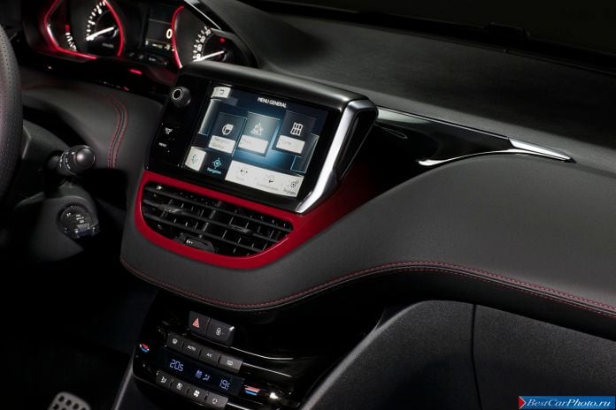 2014 Peugeot 208 GTI - фотография 16 из 18 2014 Peugeot 208 GTI - фотография 16 из 18
