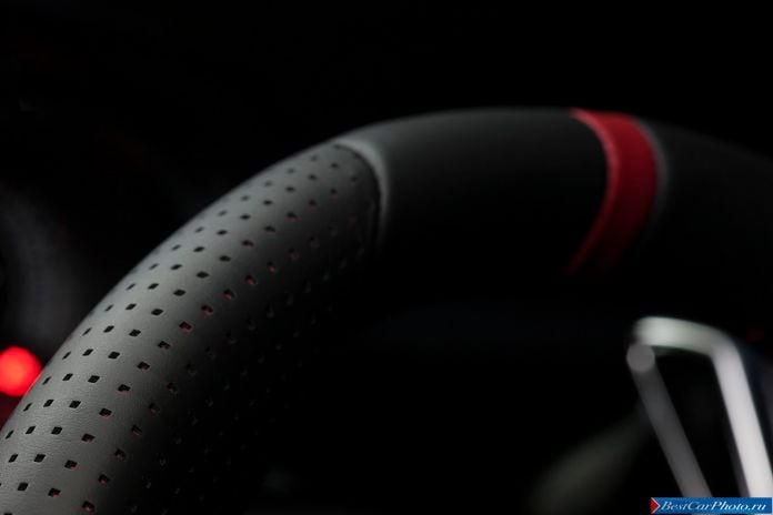 2014 Peugeot 208 GTI - фотография 17 из 18 2014 Peugeot 208 GTI - фотография 17 из 18