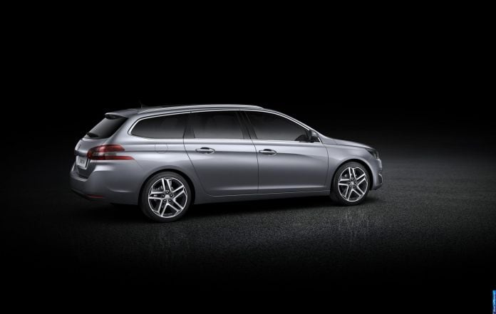 2014 Peugeot 308 SW - фотография 9 из 16