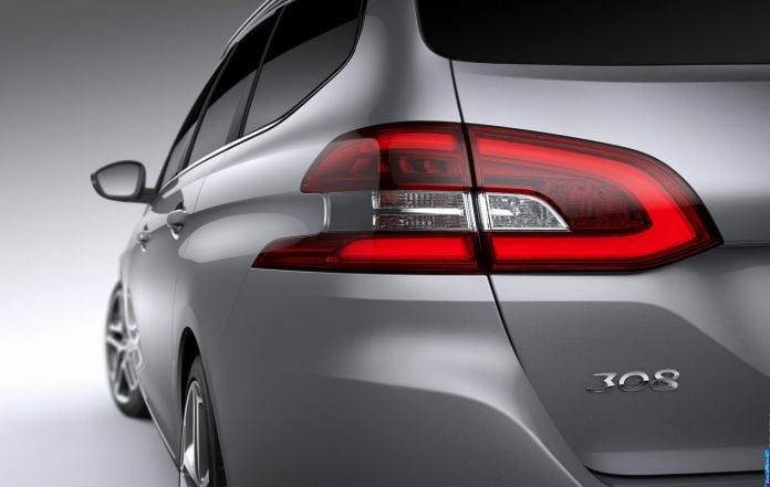 2014 Peugeot 308 SW - фотография 12 из 16 2014 Peugeot 308 SW - фотография 12 из 16