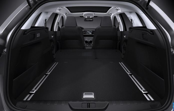 2014 Peugeot 308 SW - фотография 13 из 16 2014 Peugeot 308 SW - фотография 13 из 16