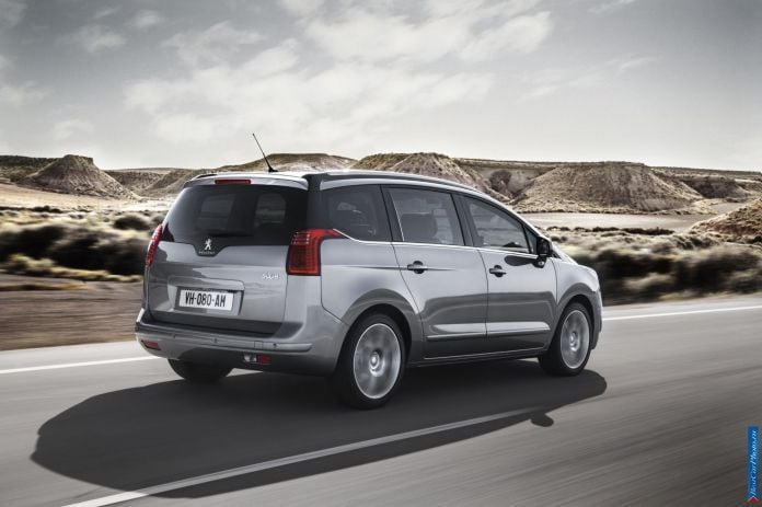 2014 Peugeot 5008 - фотография 7 из 15