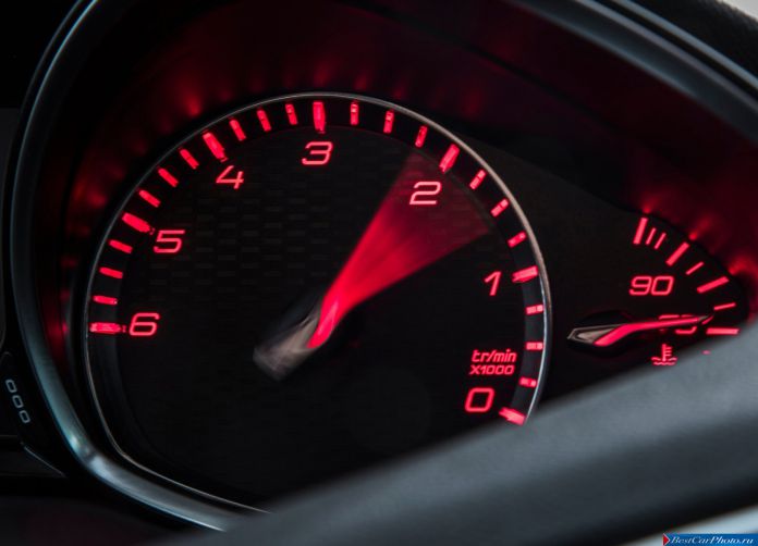 2015 Peugeot 308 GT - фотография 17 из 62 2015 Peugeot 308 GT - фотография 17 из 62