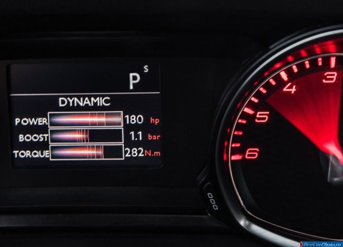 2015 Peugeot 308 GT - фотография 18 из 62 2015 Peugeot 308 GT - фотография 18 из 62
