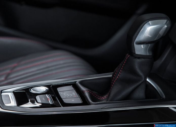 2015 Peugeot 308 GT - фотография 20 из 62 2015 Peugeot 308 GT - фотография 20 из 62