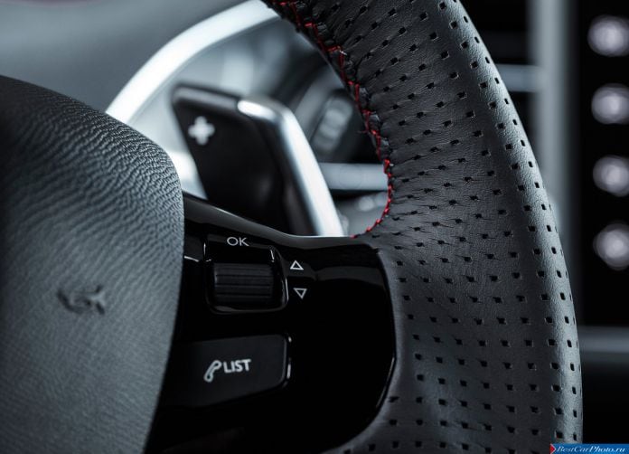 2015 Peugeot 308 GT - фотография 23 из 62 2015 Peugeot 308 GT - фотография 23 из 62