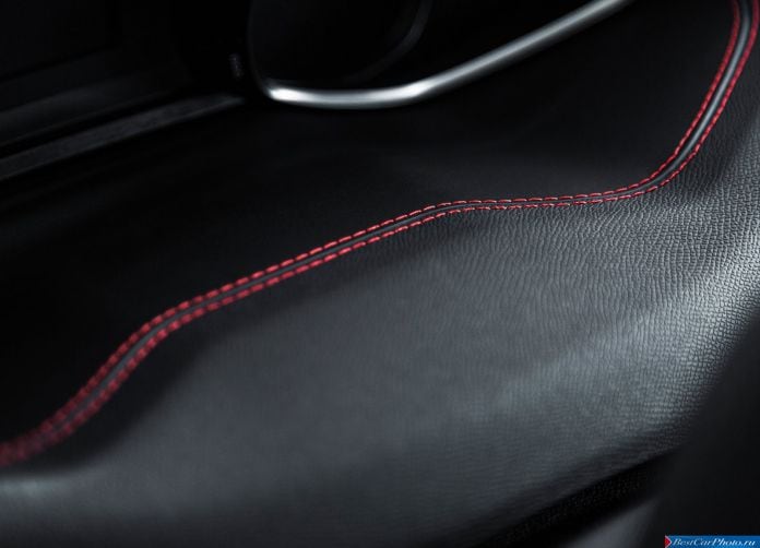 2015 Peugeot 308 GT - фотография 31 из 62 2015 Peugeot 308 GT - фотография 31 из 62