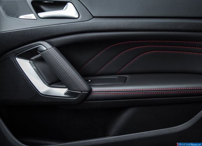 2015 Peugeot 308 GT - фотография 38 из 62 2015 Peugeot 308 GT - фотография 38 из 62