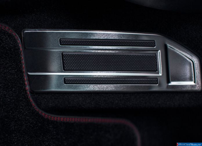 2015 Peugeot 308 GT - фотография 43 из 62