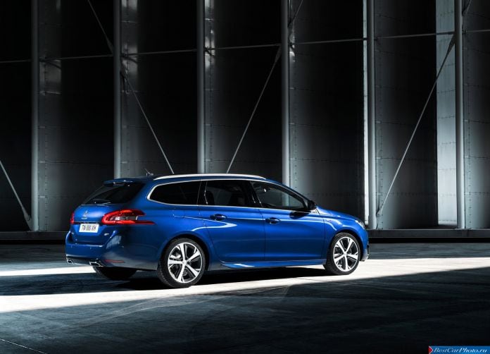 2015 Peugeot 308 SW GT - фотография 5 из 22 2015 Peugeot 308 SW GT - фотография 5 из 22