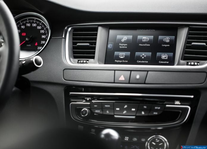 2015 Peugeot 508 - фотография 26 из 81 2015 Peugeot 508 - фотография 26 из 81
