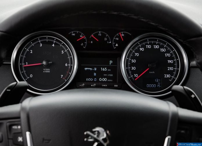 2015 Peugeot 508 - фотография 30 из 81 2015 Peugeot 508 - фотография 30 из 81