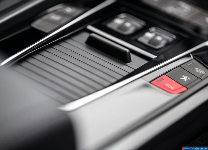 2015 Peugeot 508 - фотография 34 из 81 2015 Peugeot 508 - фотография 34 из 81