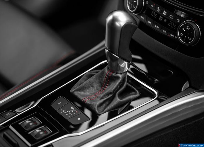 2015 Peugeot 508 SW - фотография 8 из 40