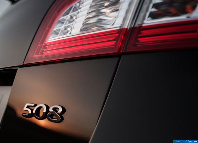 2015 Peugeot 508 SW - фотография 24 из 40