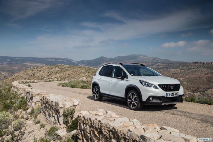 2016 Peugeot 2008 GT-line - фотография 13 из 40