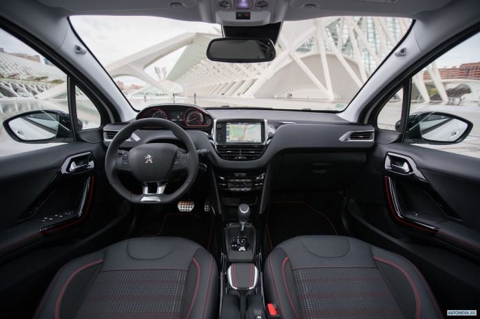2016 Peugeot 2008 GT-line - фотография 37 из 40 2016 Peugeot 2008 GT-line - фотография 37 из 40