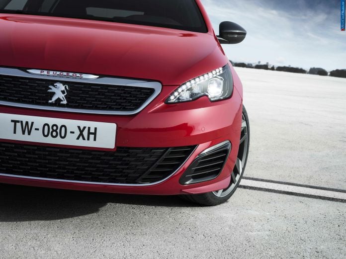 2016 Peugeot 308 GTI - фотография 10 из 46 2016 Peugeot 308 GTI - фотография 10 из 46