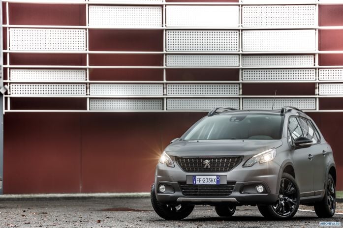 2017 Peugeot 2008 Black Matt - фотография 2 из 32