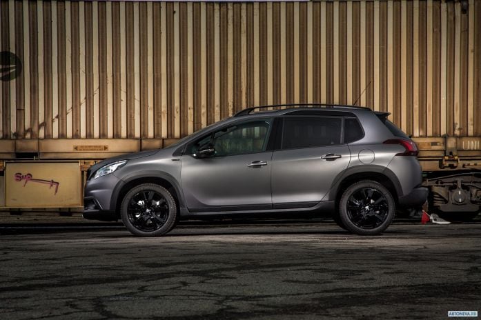 2017 Peugeot 2008 Black Matt - фотография 15 из 32 2017 Peugeot 2008 Black Matt - фотография 15 из 32