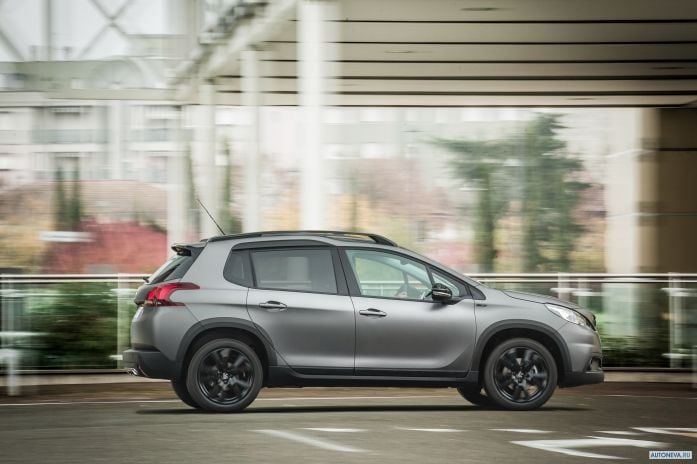 2017 Peugeot 2008 Black Matt - фотография 17 из 32 2017 Peugeot 2008 Black Matt - фотография 17 из 32