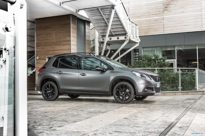 2017 Peugeot 2008 Black Matt - фотография 18 из 32 2017 Peugeot 2008 Black Matt - фотография 18 из 32