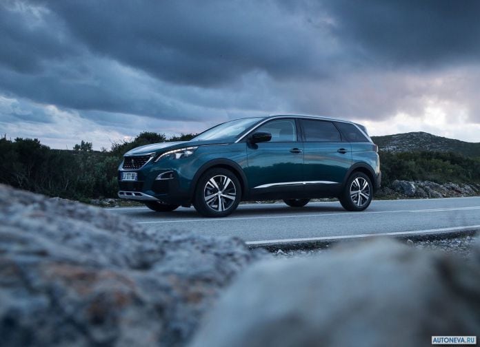 2017 Peugeot 5008 - фотография 2 из 128 2017 Peugeot 5008 - фотография 2 из 128