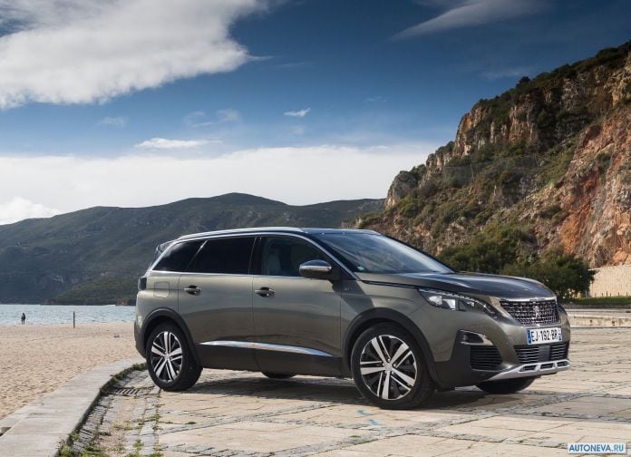 2017 Peugeot 5008 - фотография 5 из 128