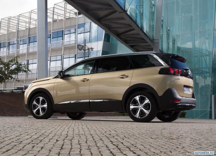 2017 Peugeot 5008 - фотография 45 из 128